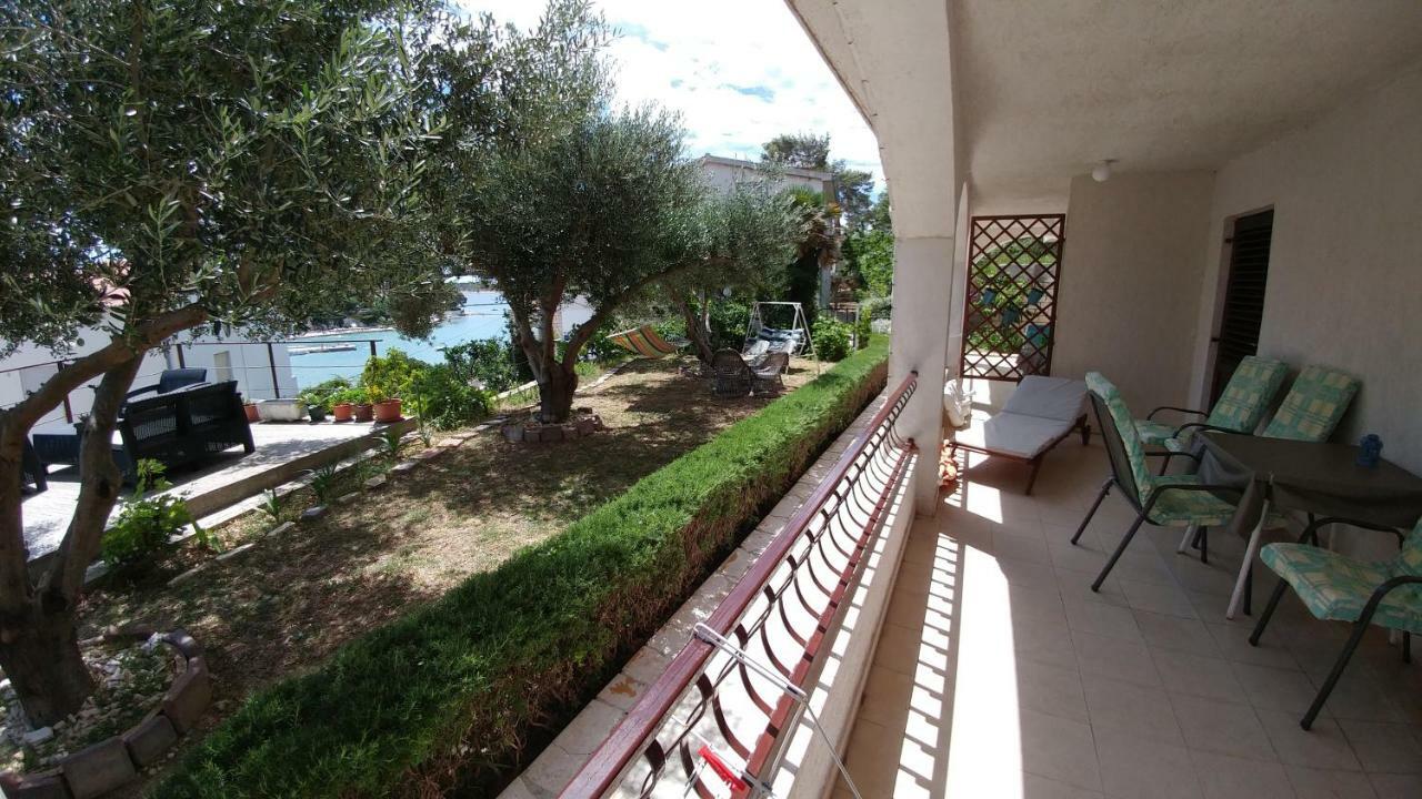 Banjol Apartments Dora מראה חיצוני תמונה