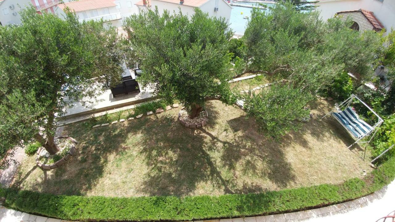 Banjol Apartments Dora מראה חיצוני תמונה