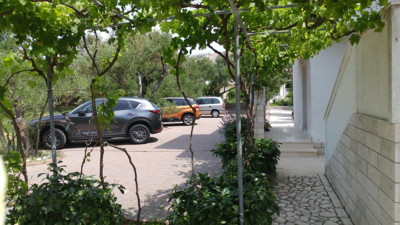 Banjol Apartments Dora מראה חיצוני תמונה
