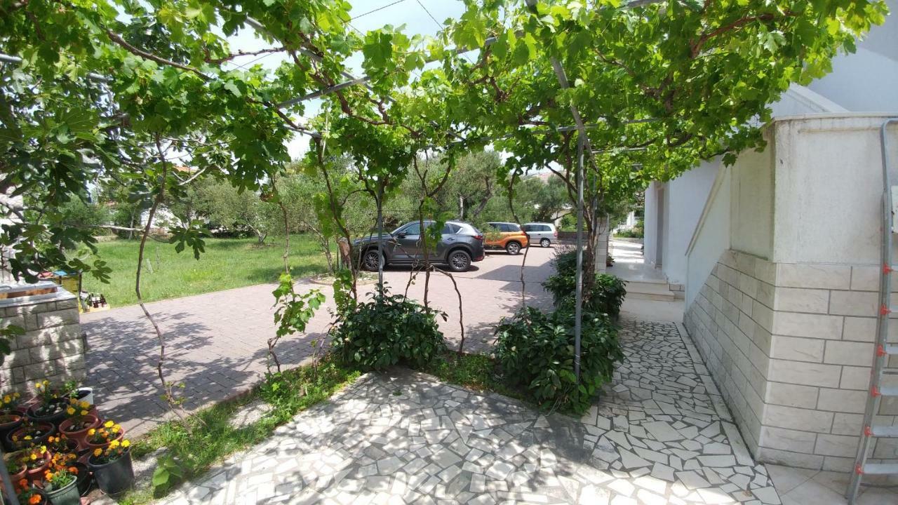 Banjol Apartments Dora מראה חיצוני תמונה